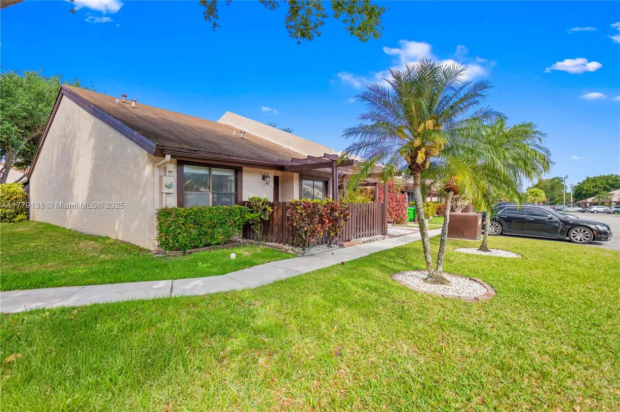 South Florida Real Estate | View 8336 NW 37th Pl, 8336 | Listing
