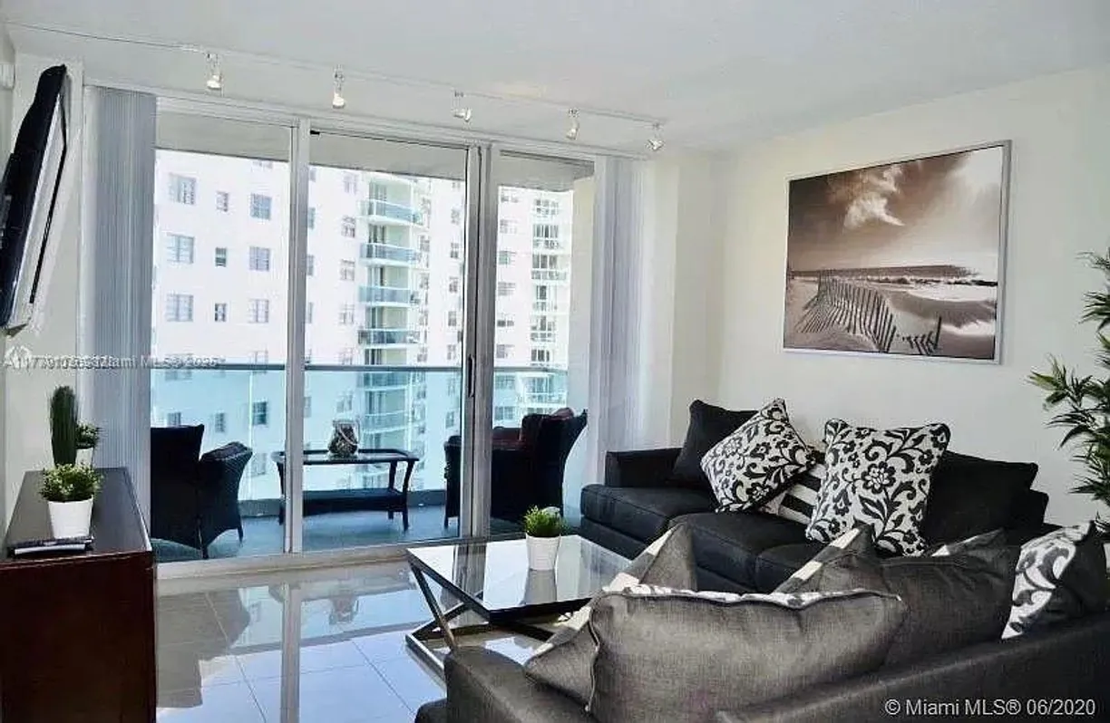 South Florida Real Estate | View 4001 S Ocean Dr, 10K | Listing