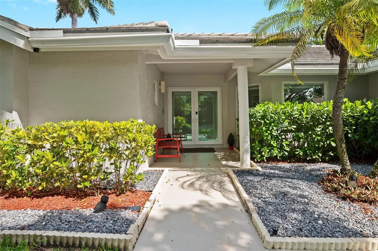 South Florida Real Estate | View 1870 Lakeshore Dr | Listing