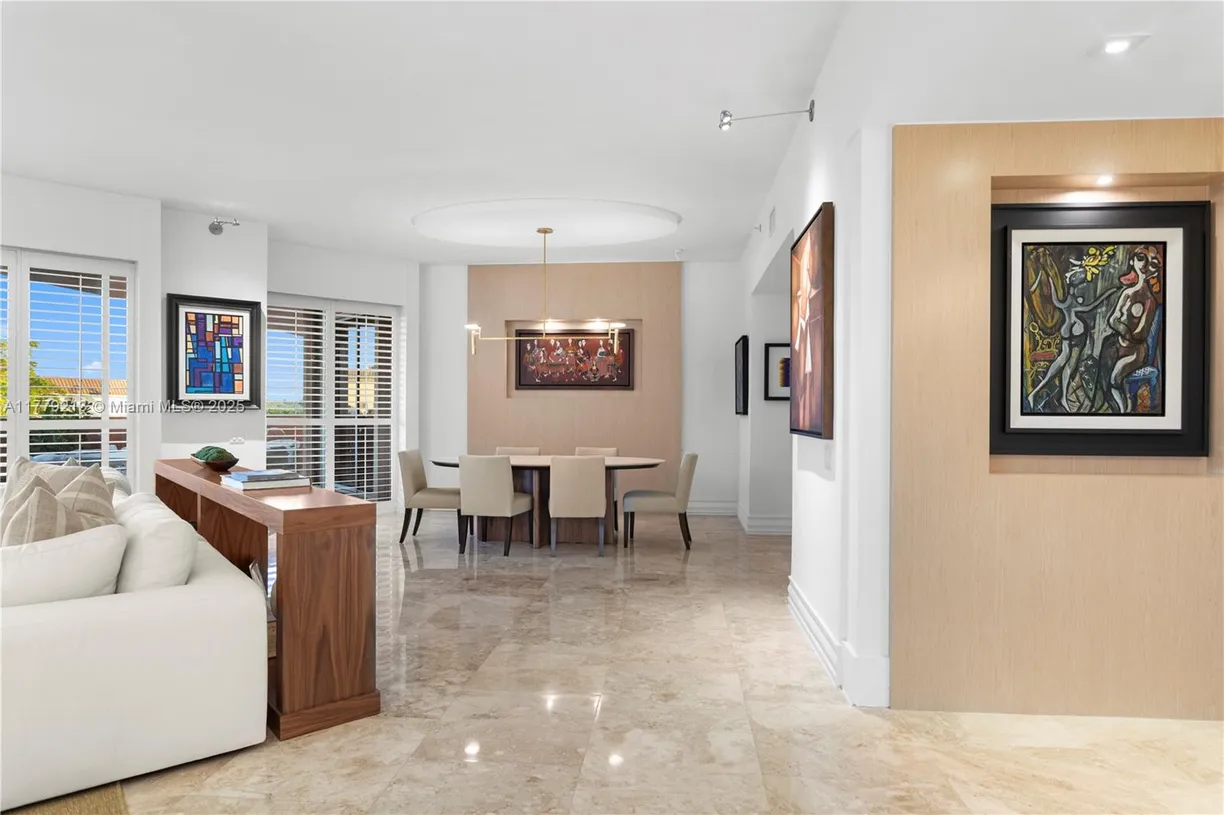 South Florida Real Estate | View 10 Edgewater Dr, 3E | Listing