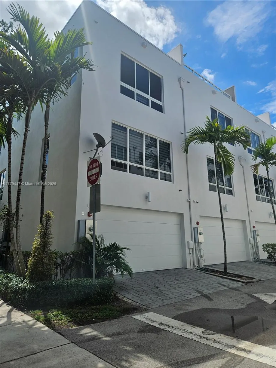 South Florida Real Estate | View 6670 NW 105th Ct | Listing