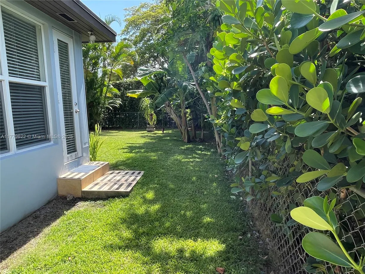 South Florida Real Estate | View 5495 SW 80th St | Listing