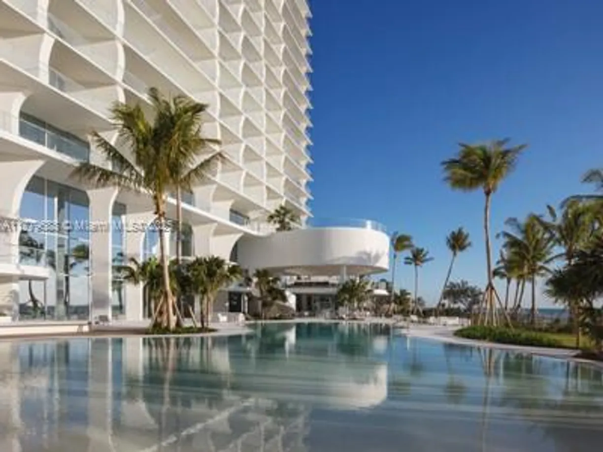 South Florida Real Estate | View 16901 Collins Ave, 1402 | 2 Beds, 2 Baths