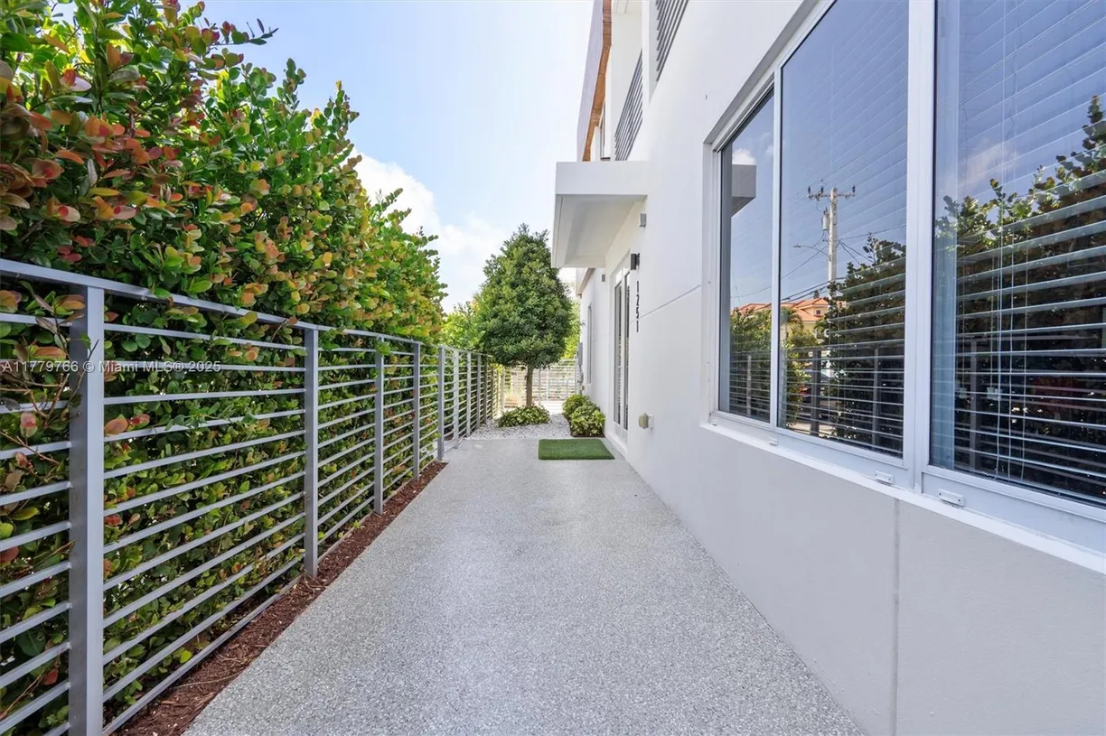 South Florida Real Estate | View 1251 NE 18th Ave | Listing