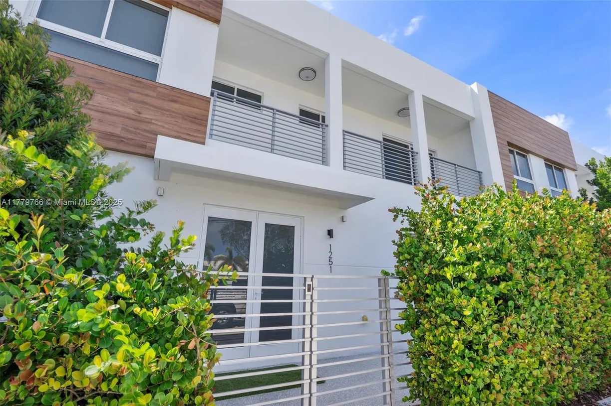 South Florida Real Estate | View 1251 NE 18th Ave | 3 Beds, 3 Baths