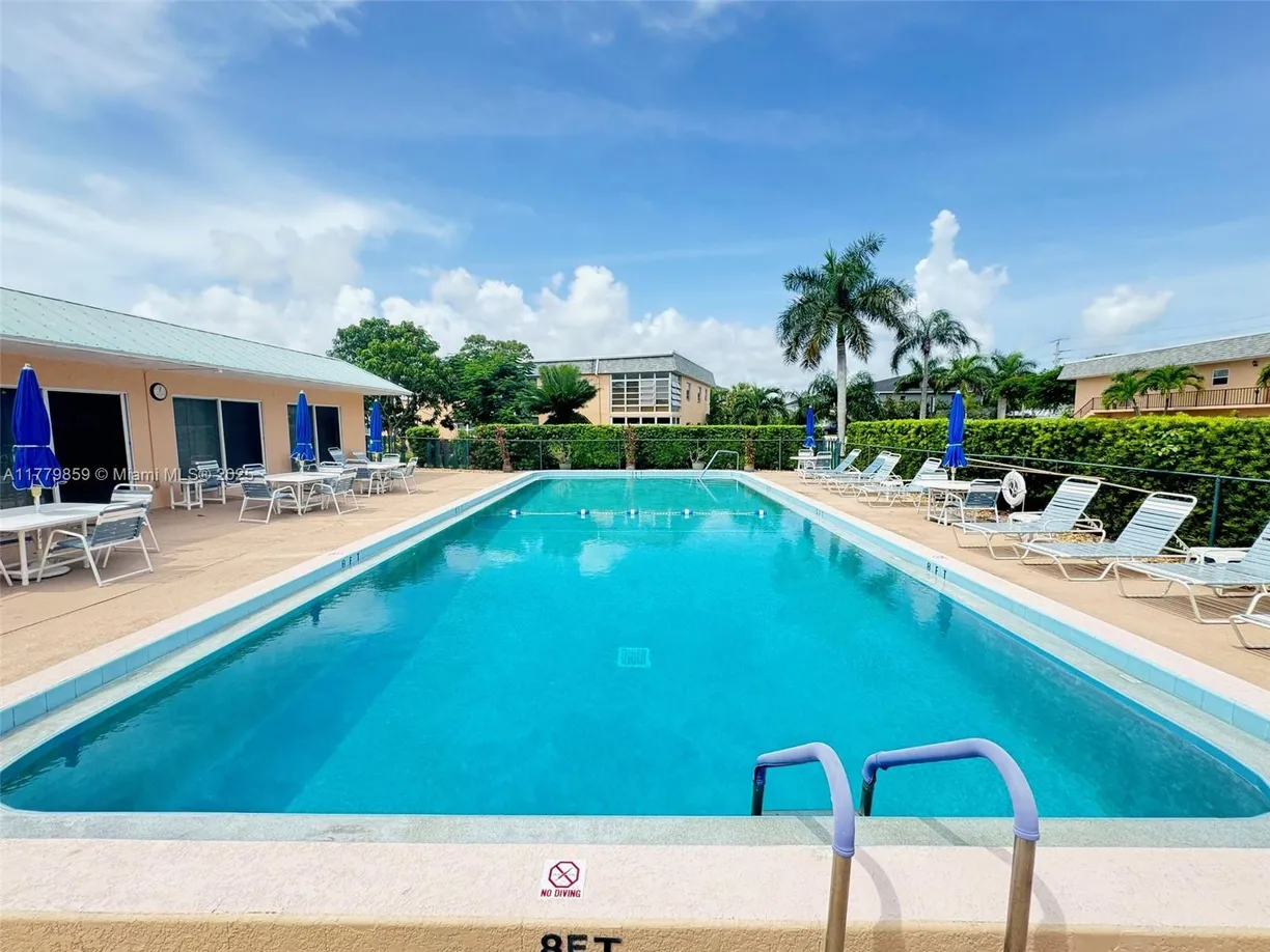 South Florida Real Estate | View 2950 SE Ocean Blvd, 555 | Listing