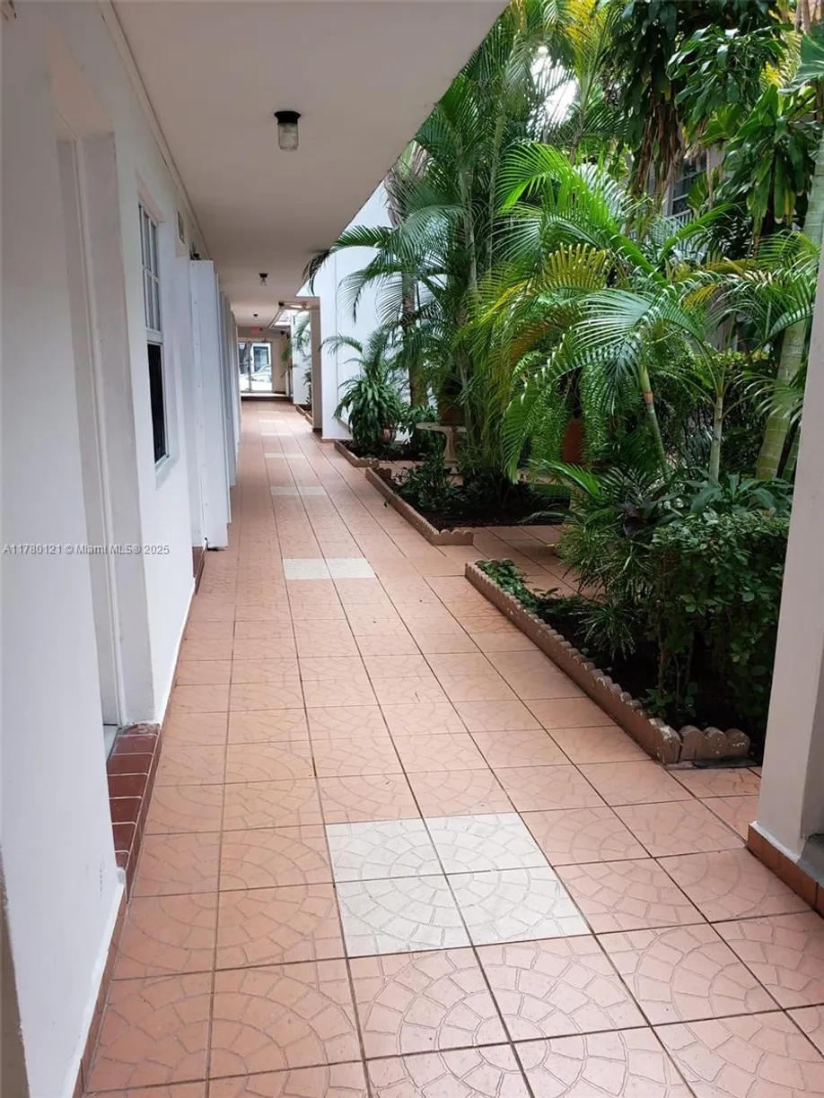 South Florida Real Estate | View 525 Meridian Ave, 102 | Listing