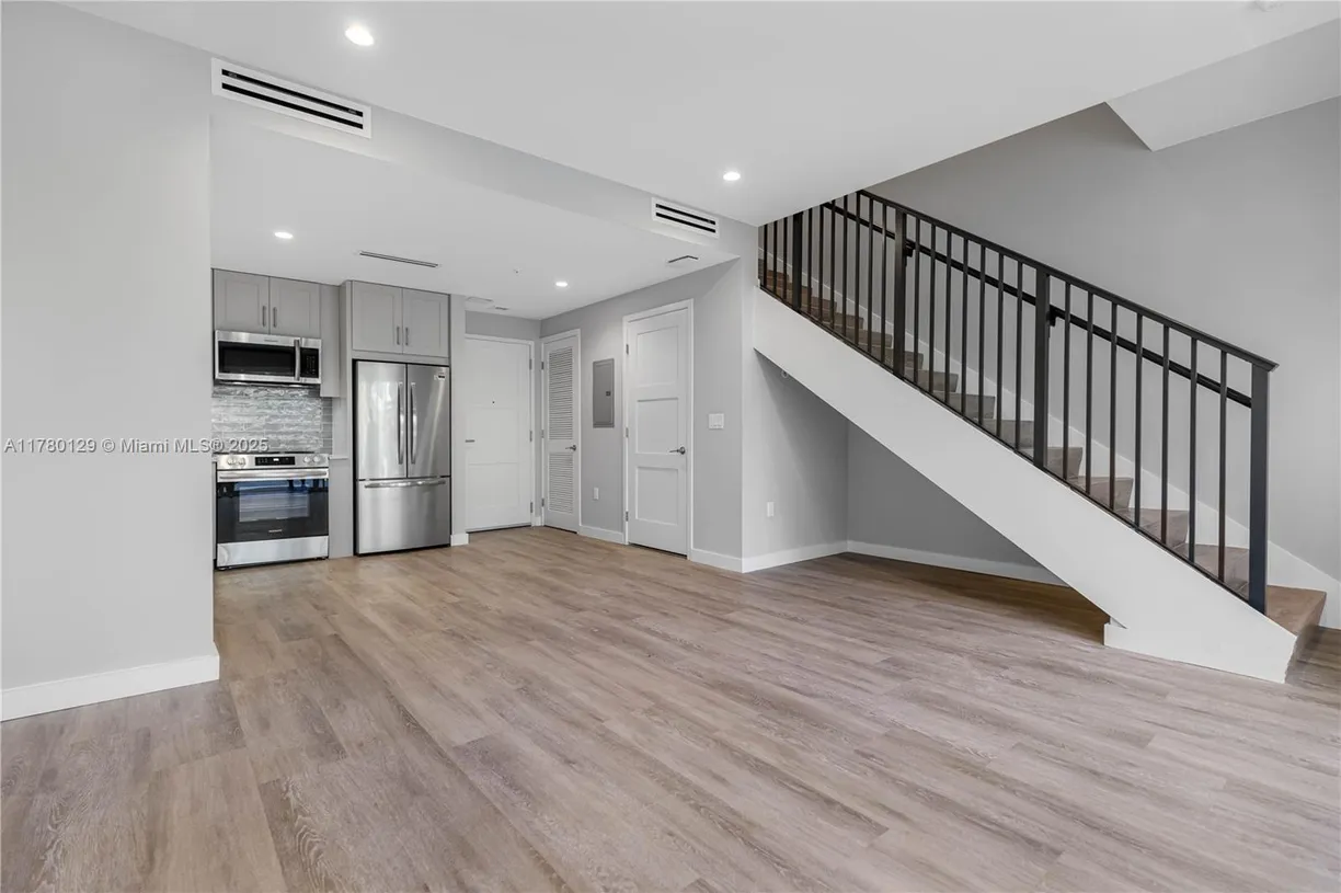 South Florida Real Estate | View 3335 Thomas Ave, 213 | Listing