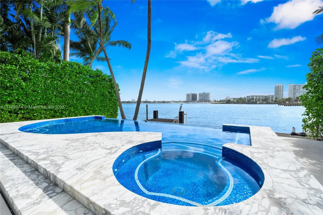 South Florida Real Estate | View 247 E Rivo Alto Dr | Listing