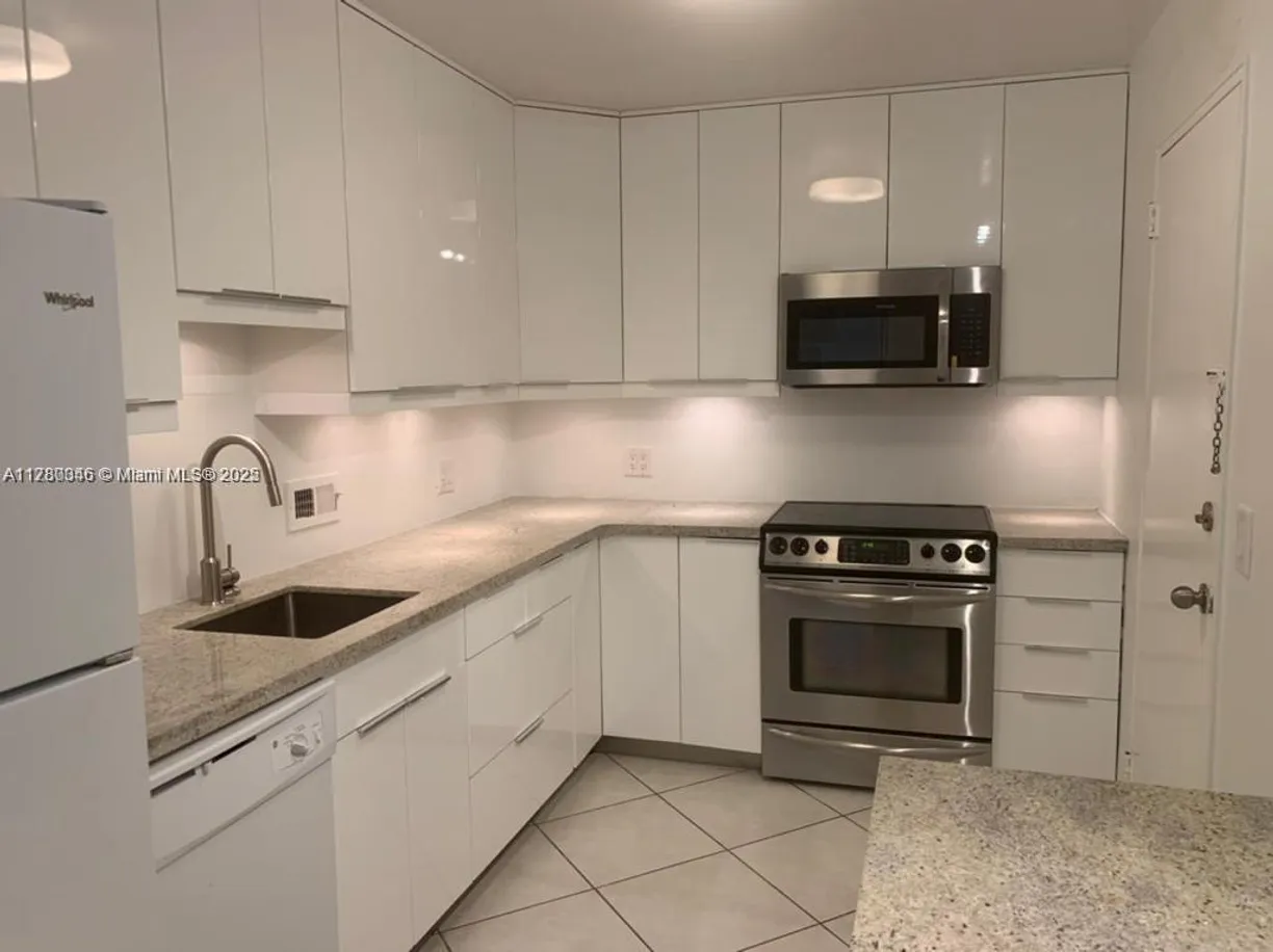 South Florida Real Estate | View 10185 Collins Ave, 1402 | Listing