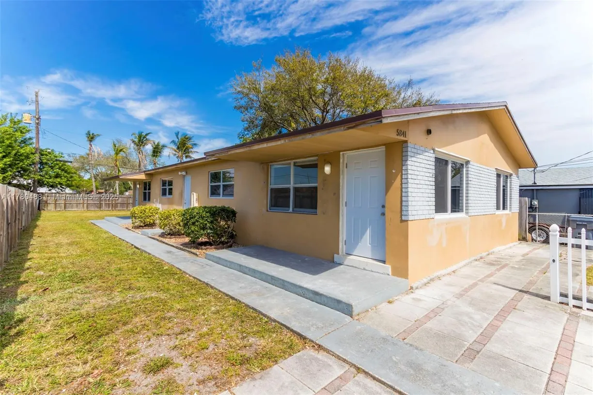 South Florida Real Estate | View 5841 Lincoln St, 1 | Listing