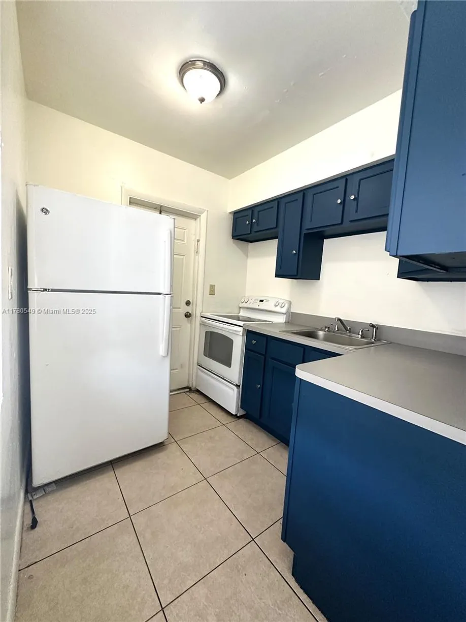 South Florida Real Estate | View 146 NW 40th Ct, 1 | Listing