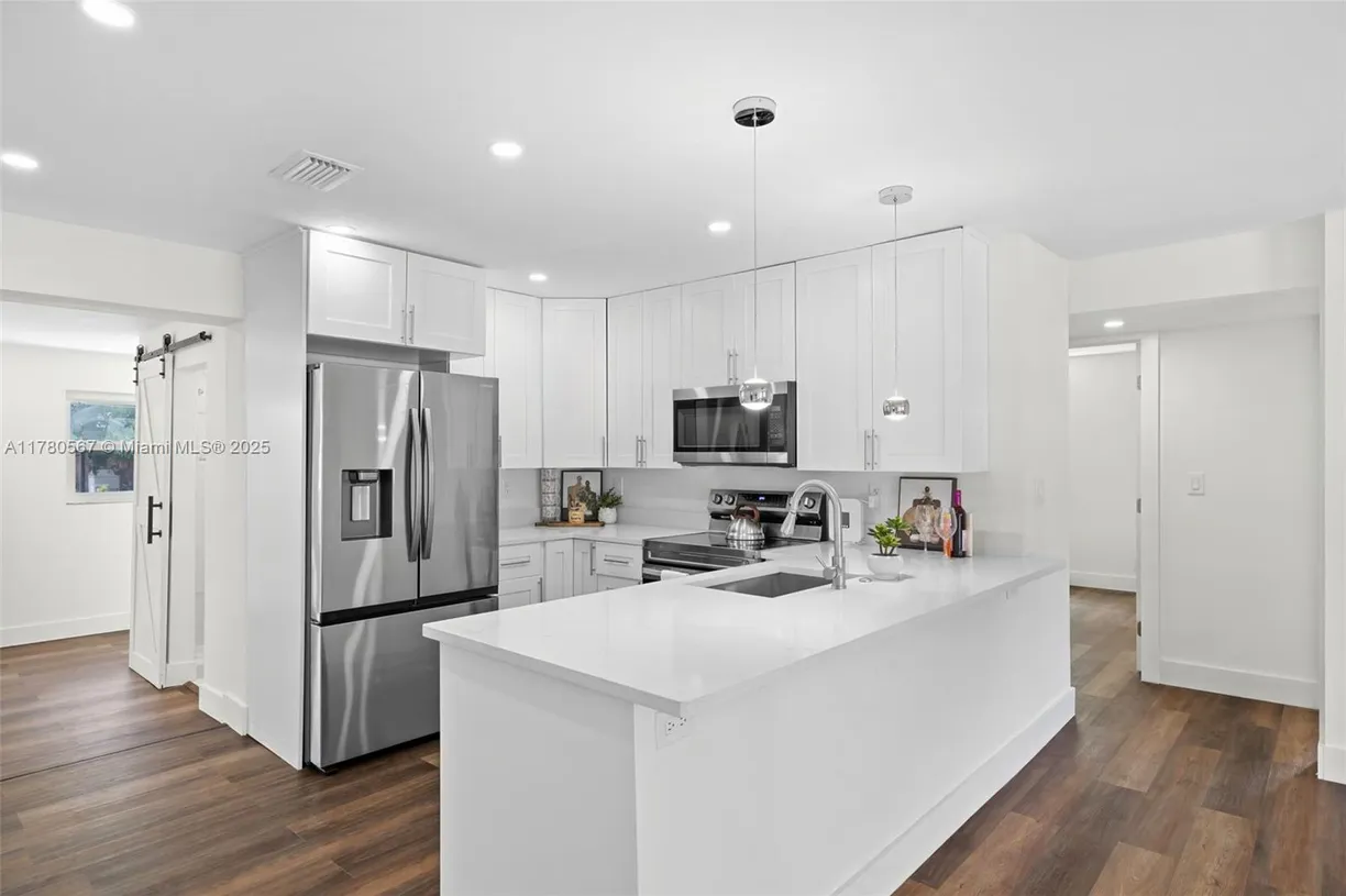 South Florida Real Estate | View 2244 SW 47th Ave | Listing