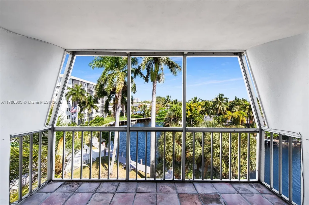 South Florida Real Estate | View 3000 NE 16th Ave, 408 | Listing