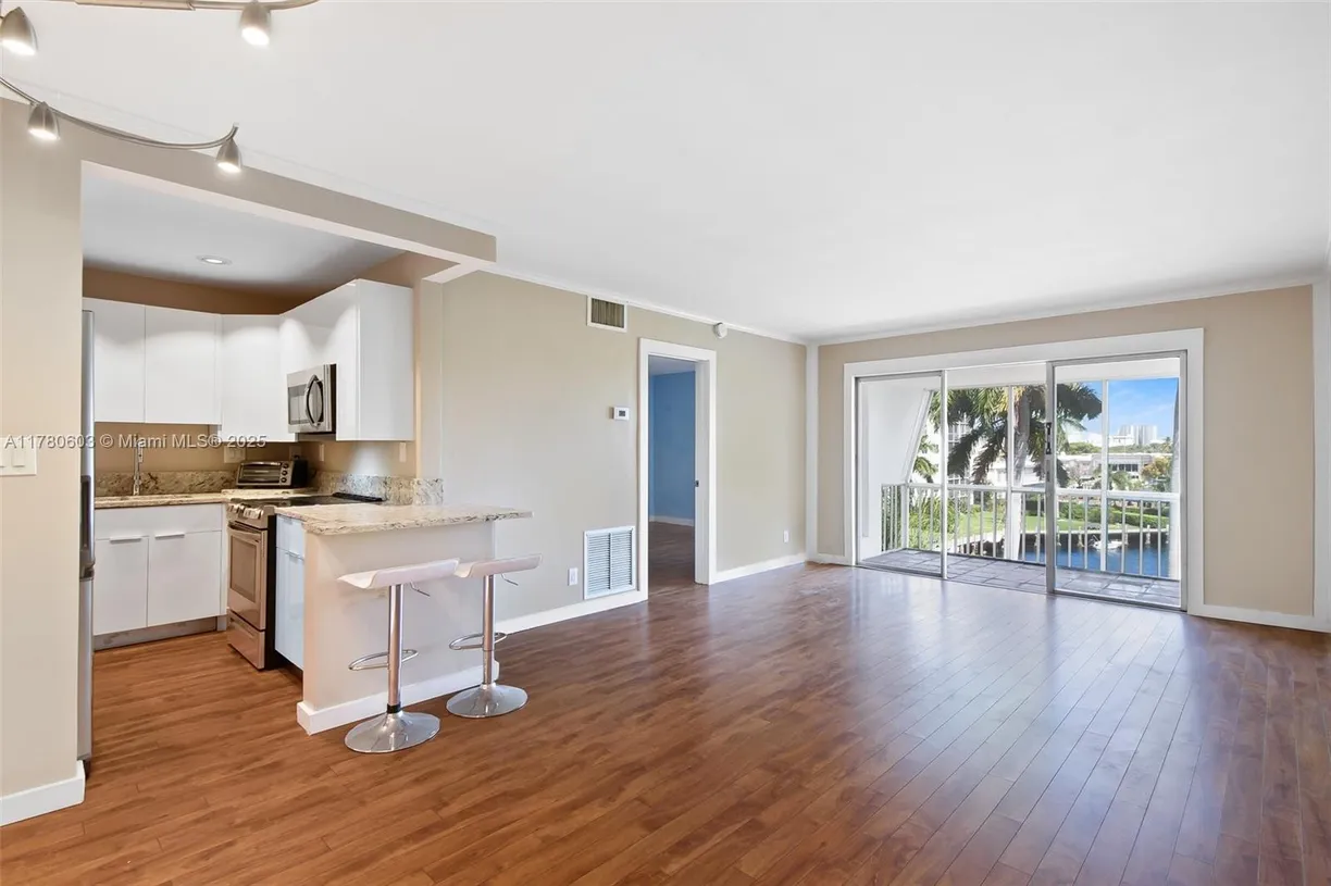South Florida Real Estate | View 3000 NE 16th Ave, 408 | 1 Bed, 1 Bath