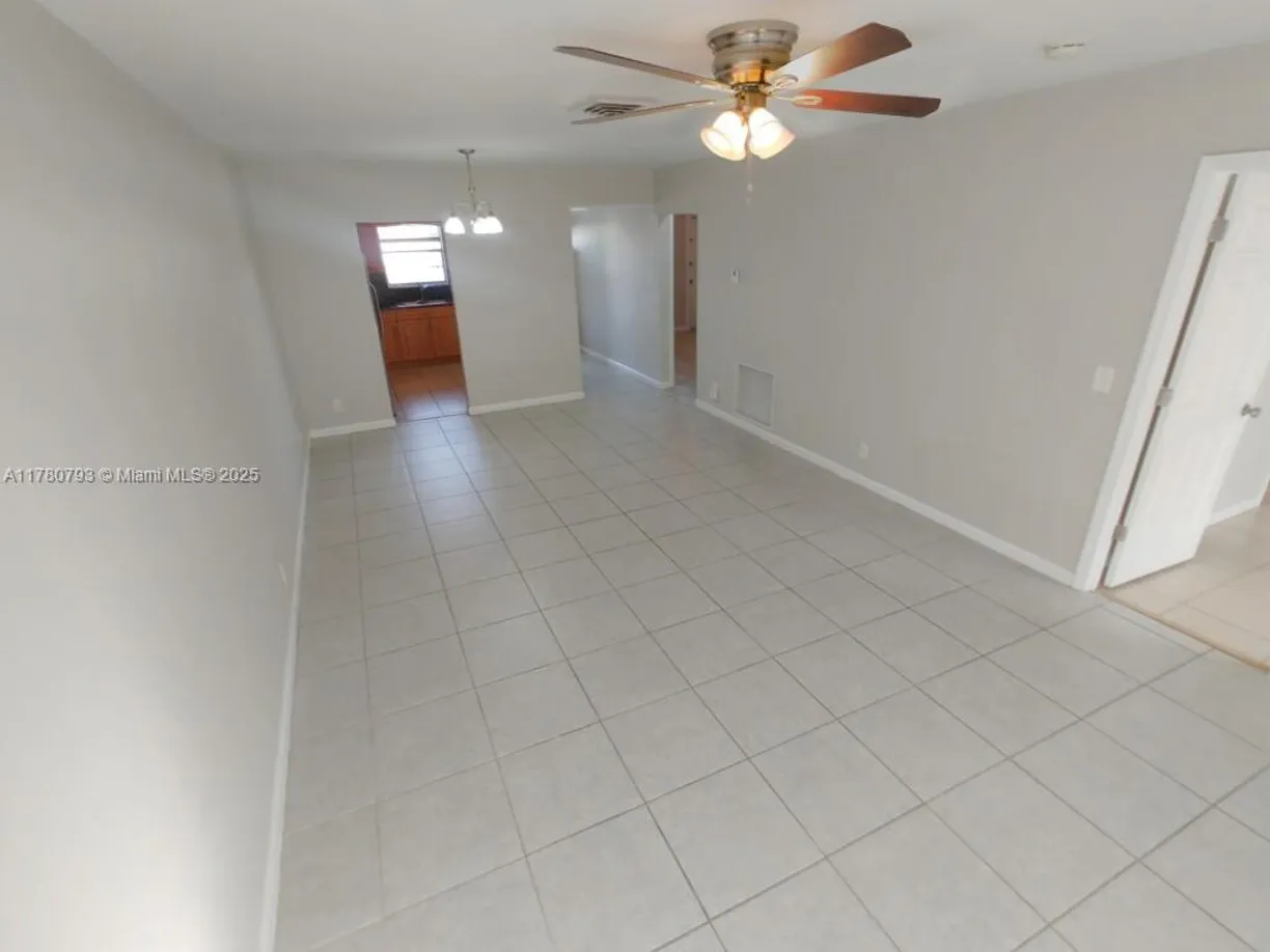 South Florida Real Estate | View 2836 Fillmore St, 35 | Listing