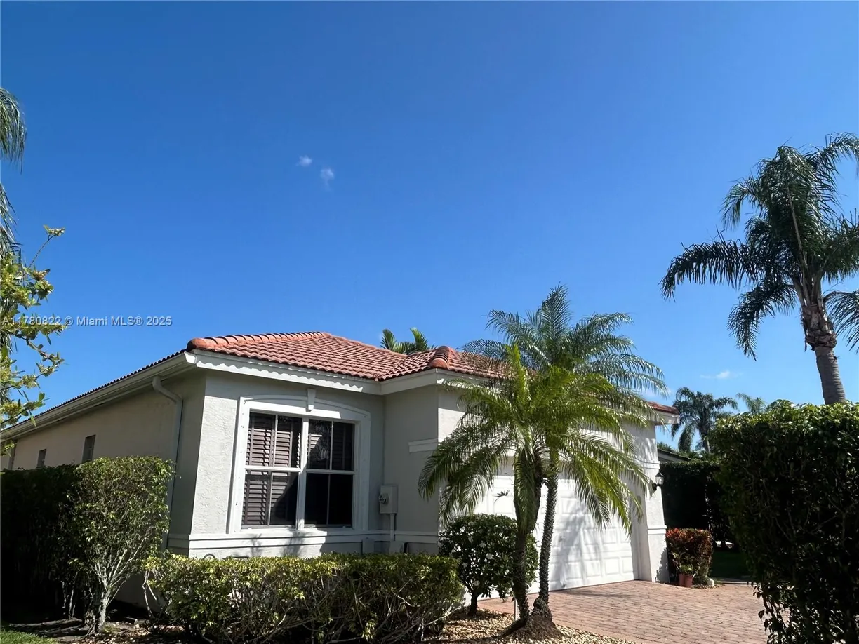 South Florida Real Estate | View 240 Isle Verde Way | Listing