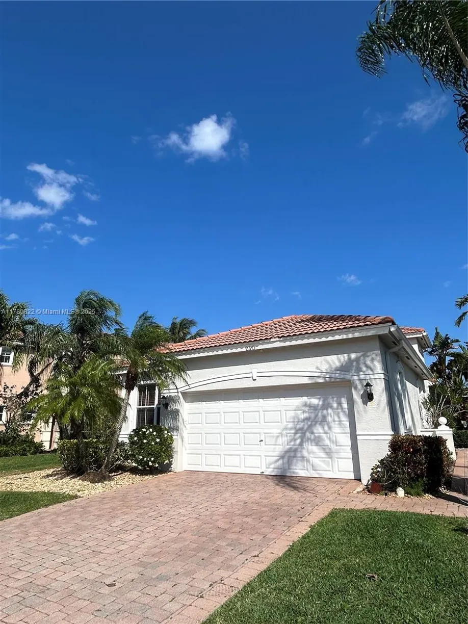 South Florida Real Estate | View 240 Isle Verde Way | Listing