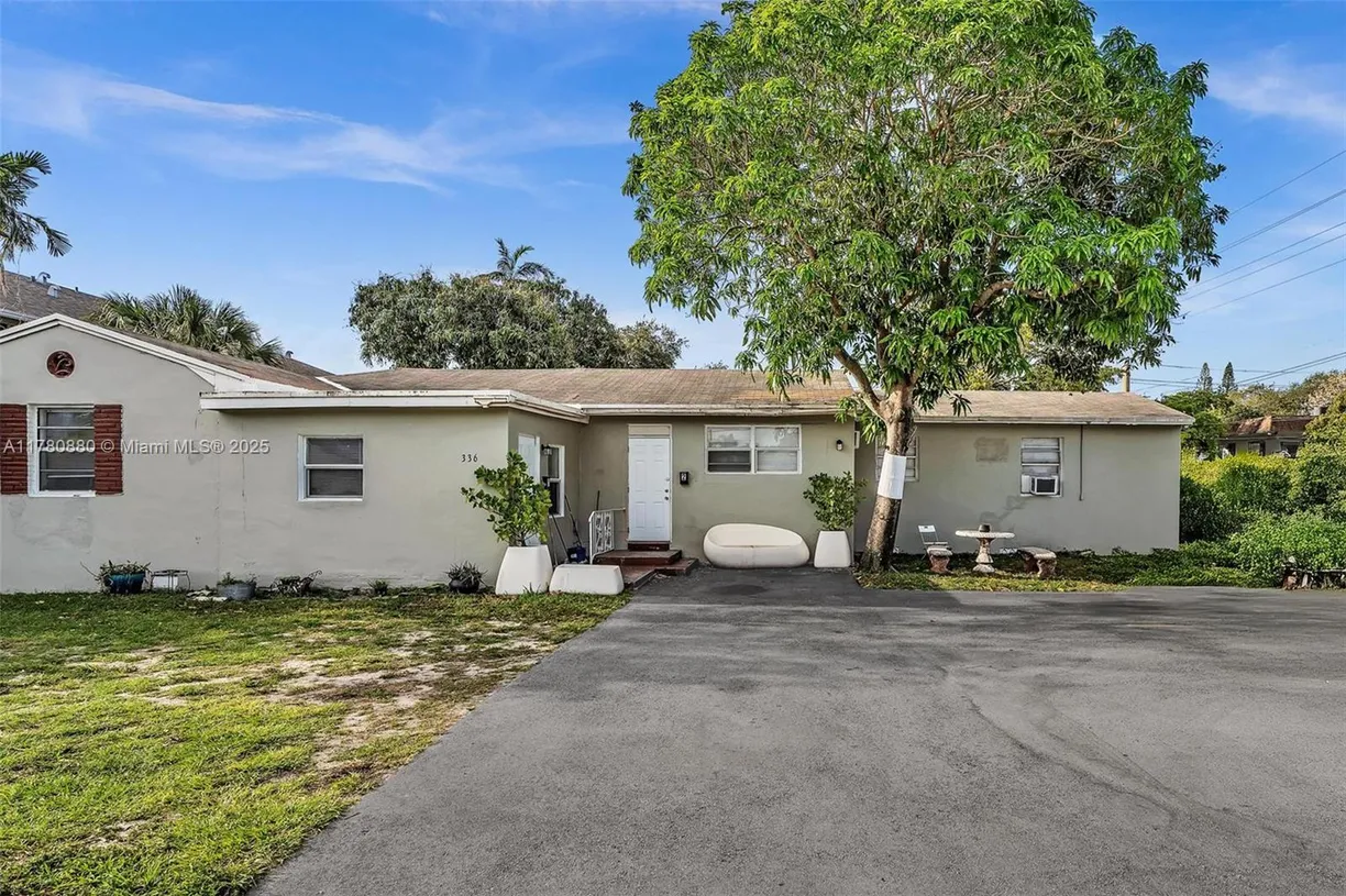 South Florida Real Estate | View 2336 Johnson St | Listing