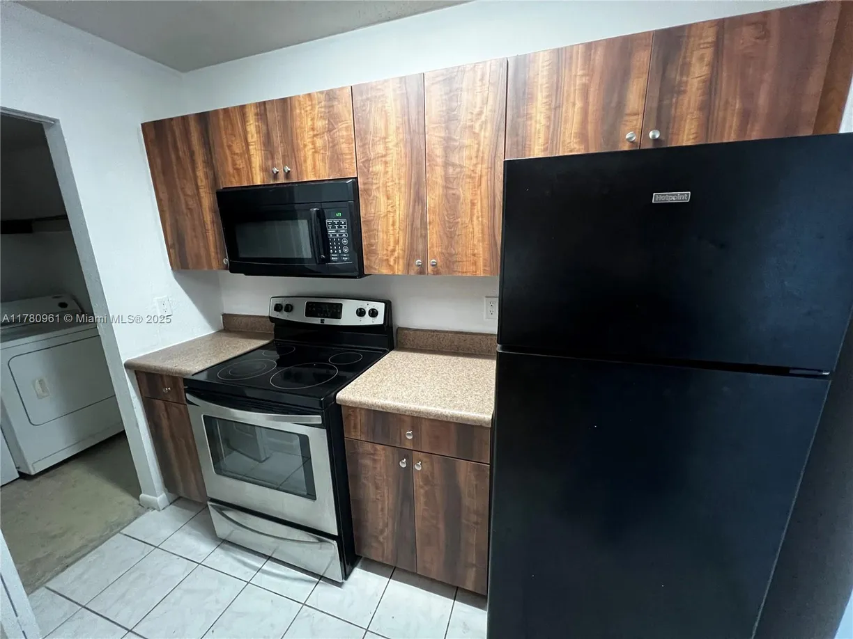 South Florida Real Estate | View 2844 NW 55th Ave, 1B | 2 Beds, 2 Baths