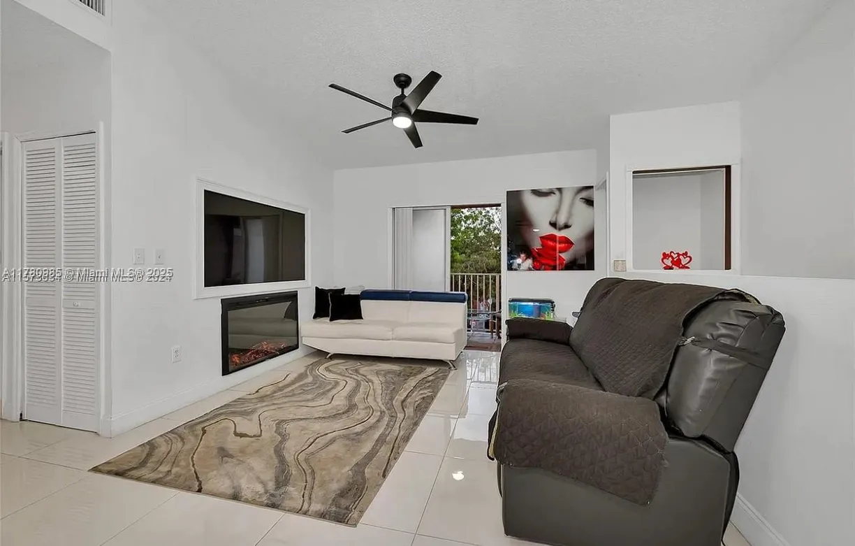 South Florida Real Estate | View 5820 W 18th Ln, 202 | 2 Beds, 2 Baths
