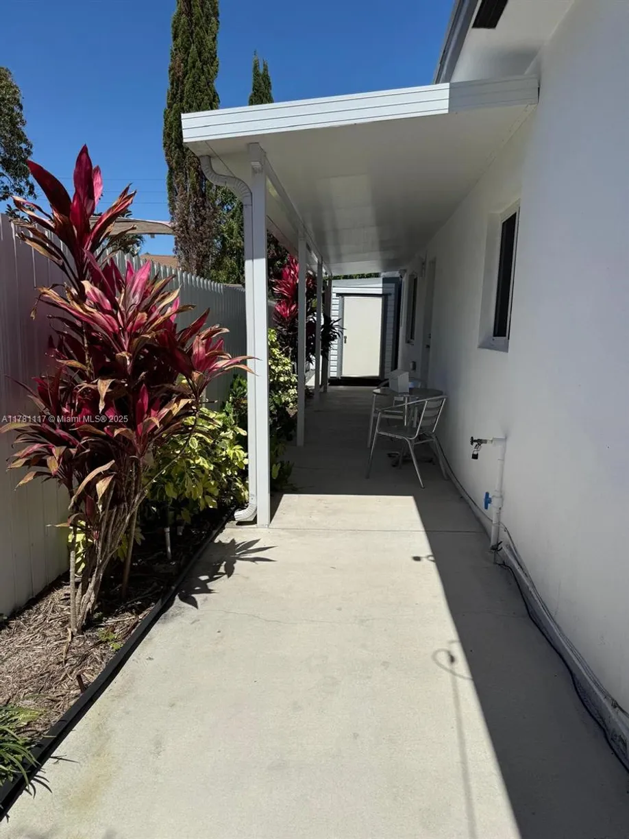 South Florida Real Estate | View 2247 NW 2nd St, Studio | 1 Bed, 1 Bath