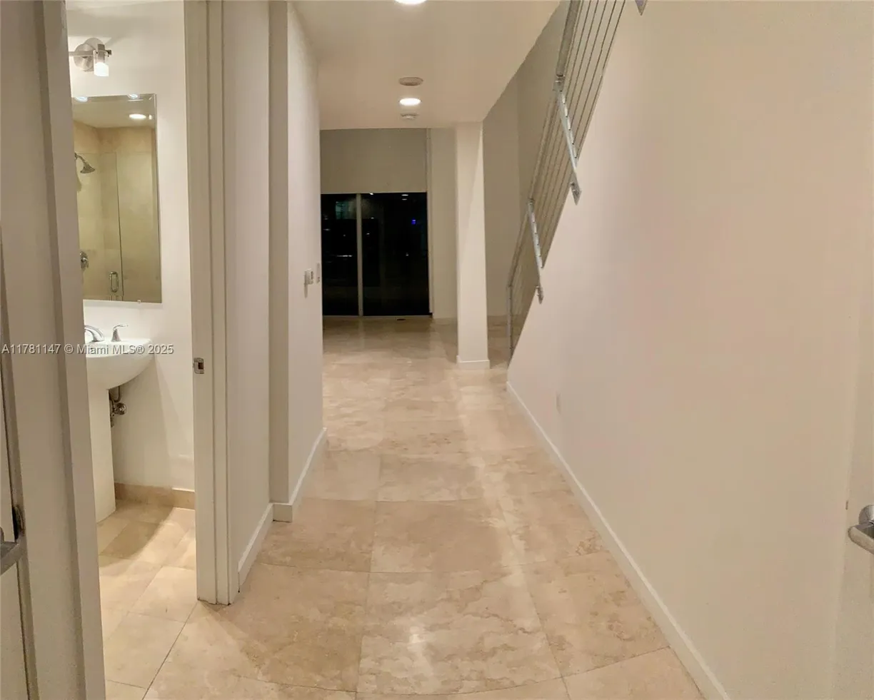 South Florida Real Estate | View 1050 Brickell Ave, 1018 | Listing