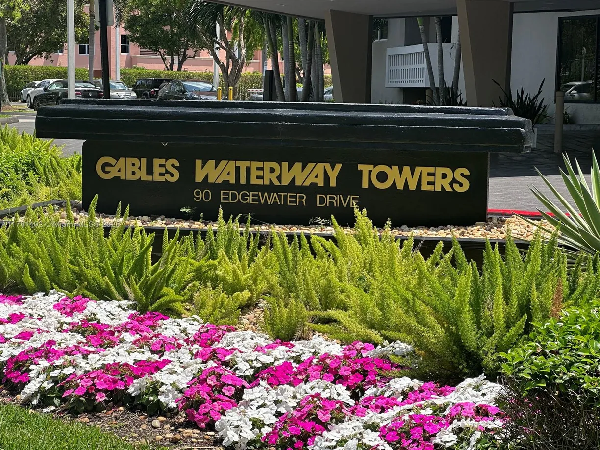 South Florida Real Estate | View 90 Edgewater Dr, 219 | 1 Bed, 1 Bath