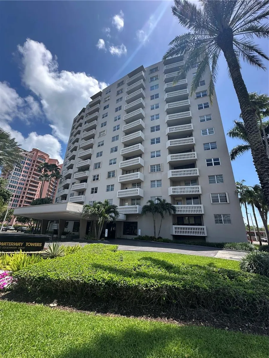 South Florida Real Estate | View 90 Edgewater Dr, 219 | Listing