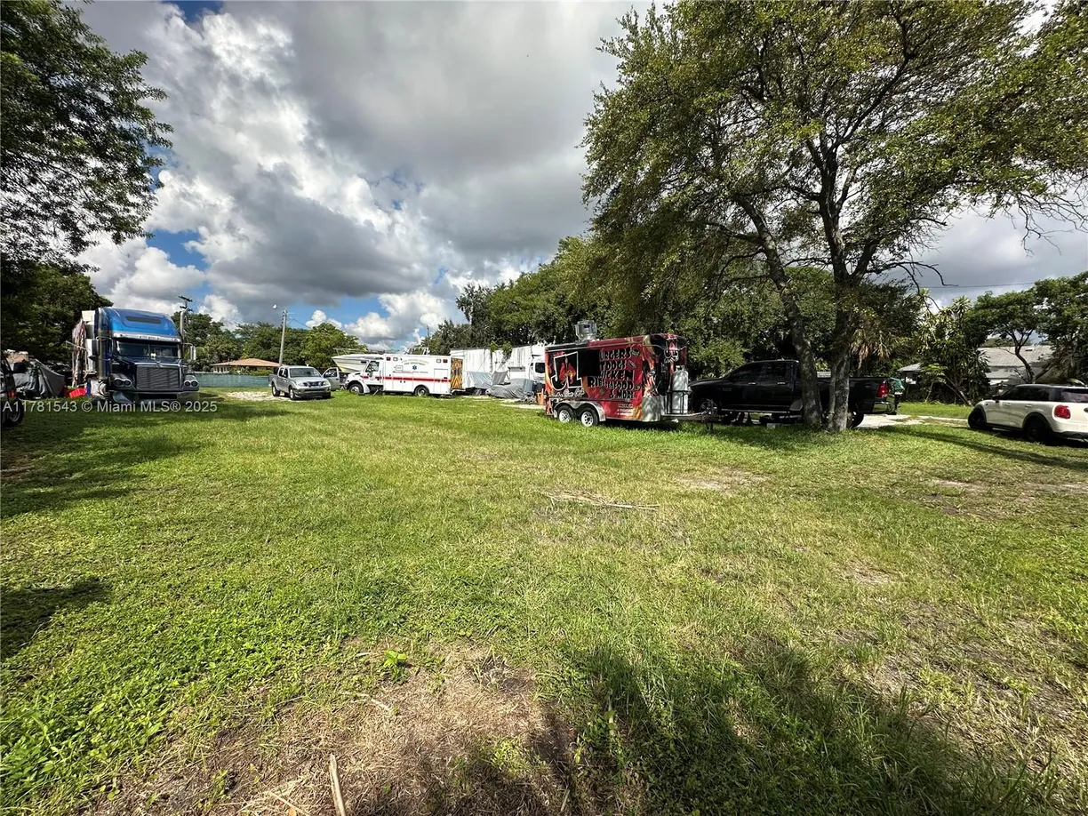 South Florida Real Estate | View 112 NW 4th Ave | Listing