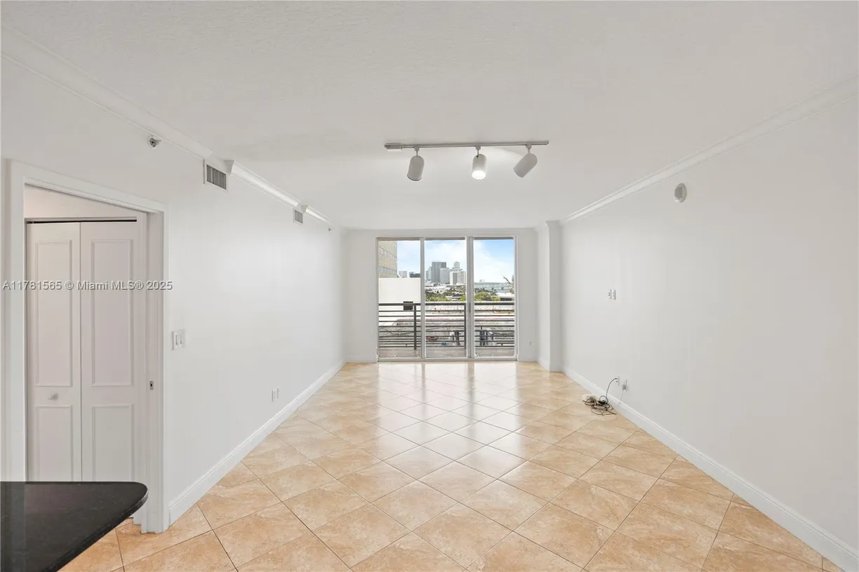 South Florida Real Estate | View 325 S Biscayne Blvd, 1214 | Listing