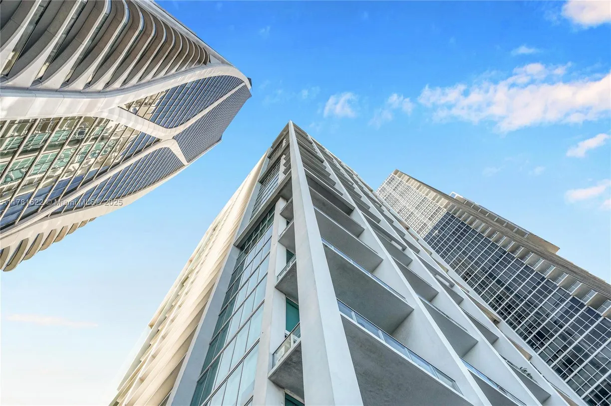 South Florida Real Estate | View 1040 Biscayne Blvd, 1706 | 2 Beds, 2 Baths