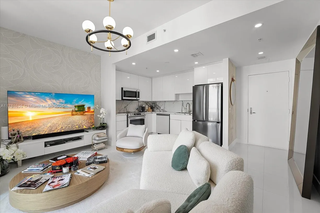 South Florida Real Estate | View 300 S Biscayne Blvd, T-3709 | Listing