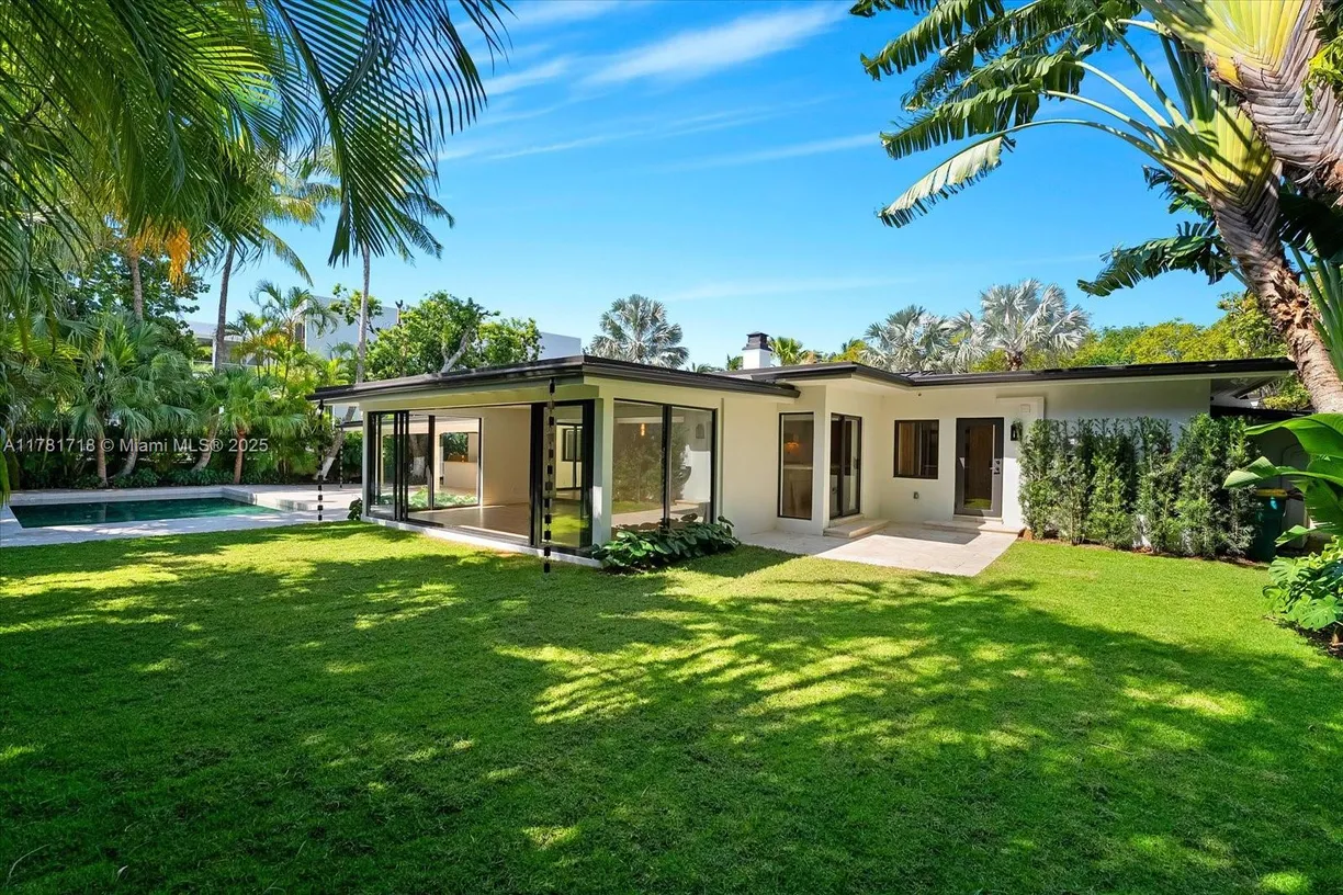 South Florida Real Estate | View 325 Gulf Rd | Listing