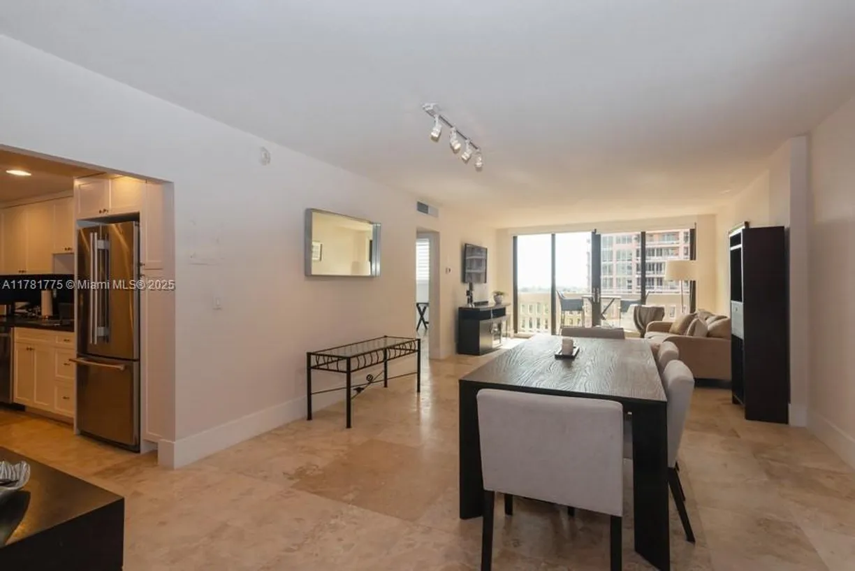 South Florida Real Estate | View 90 E Edgewater Dr, 806 | 1 Bed, 1 Bath