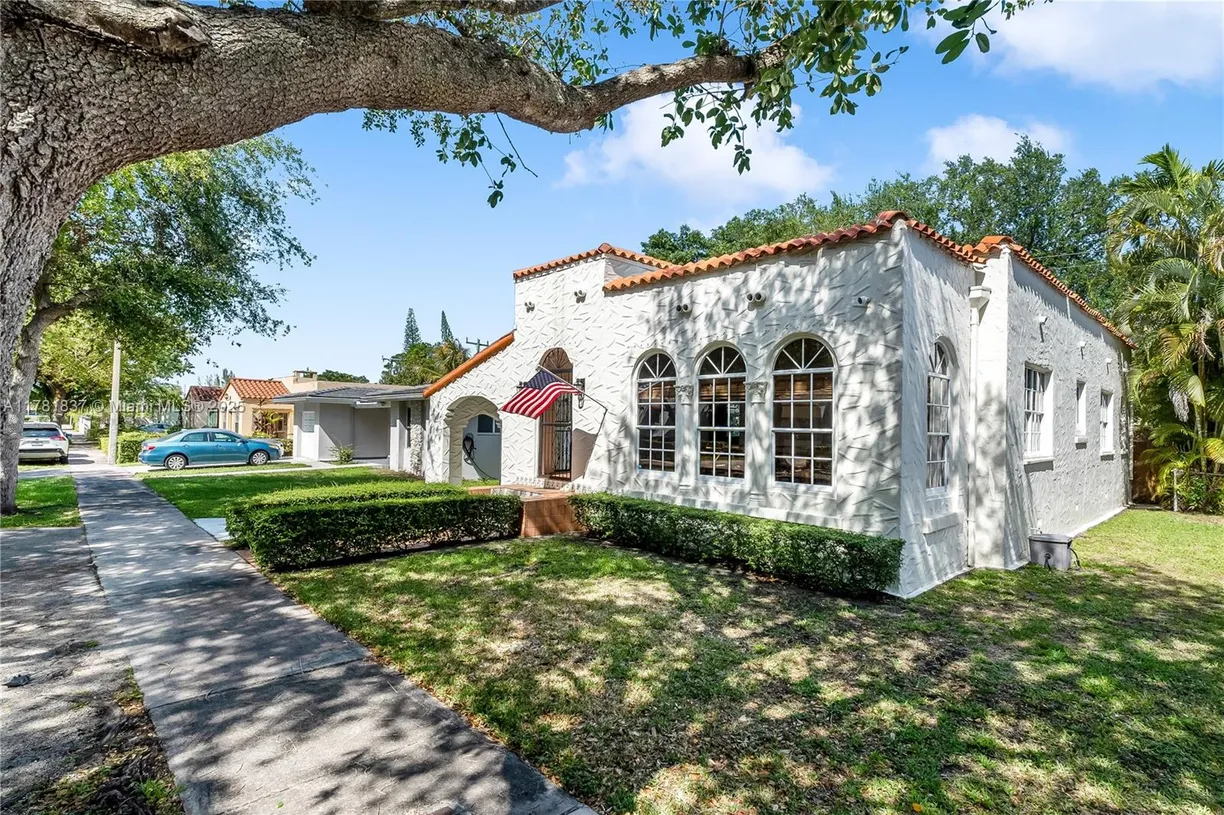 South Florida Real Estate | View 829 Lorca St | Listing
