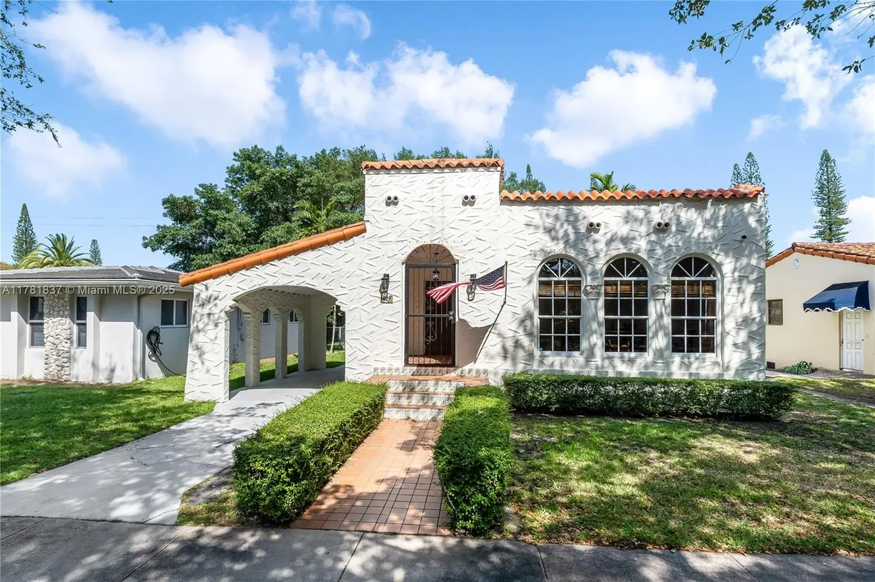 South Florida Real Estate | View 829 Lorca St | 3 Beds, 2 Baths