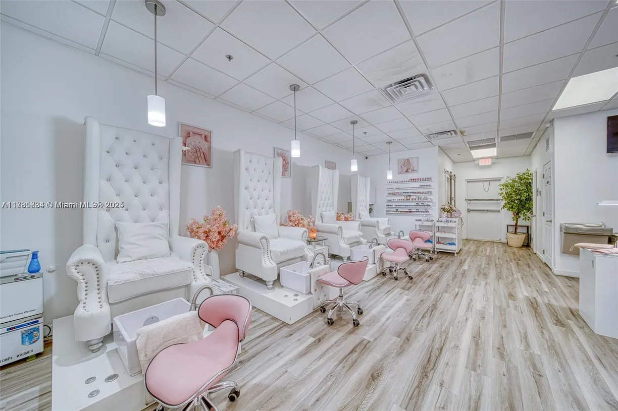 South Florida Real Estate | View Nail Salon For Sale In Oakland Park Blvd Near Sunrise | Listing