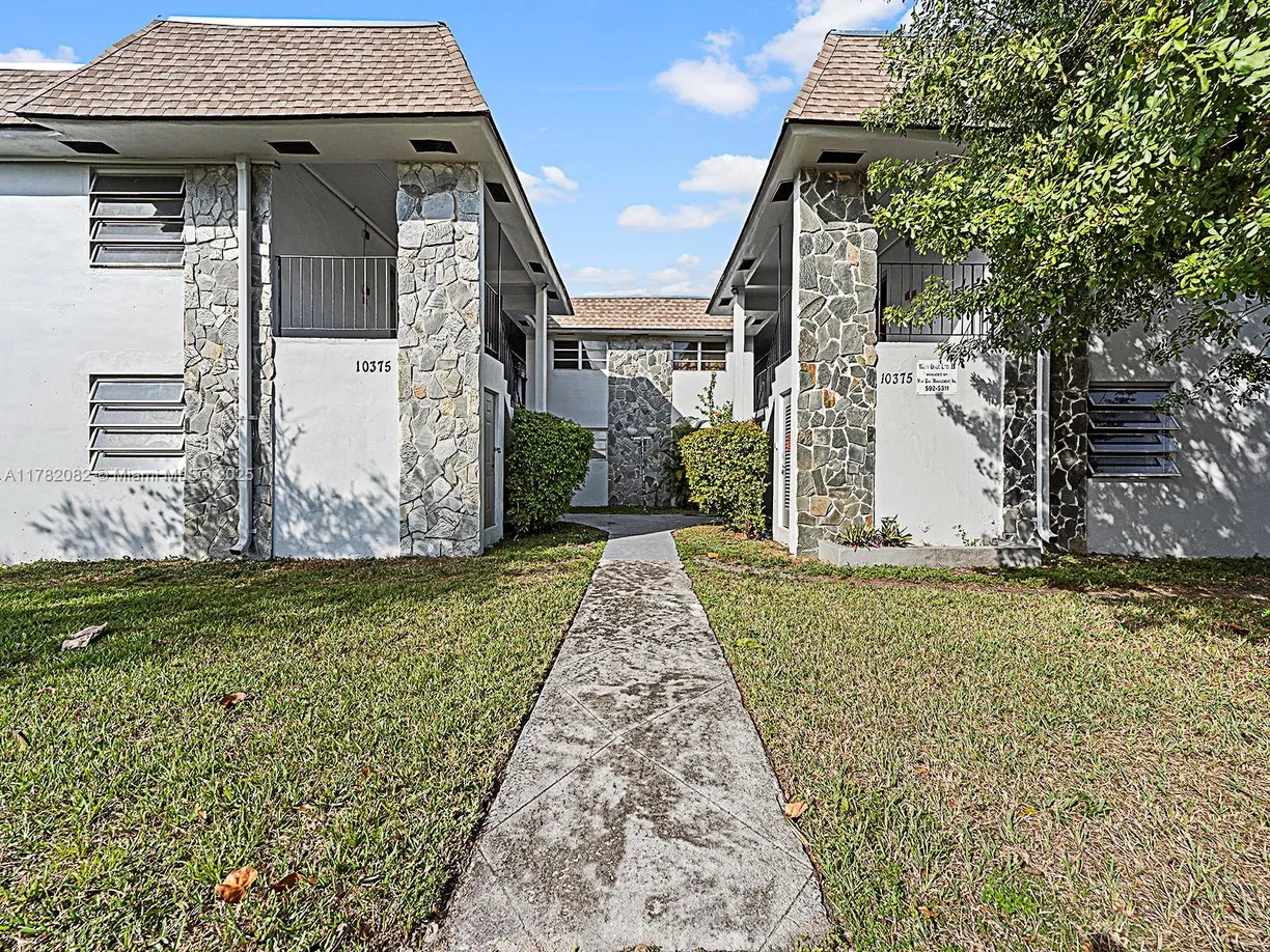 South Florida Real Estate | View 10375 SW 40th St, X | 1 Bed, 1 Bath