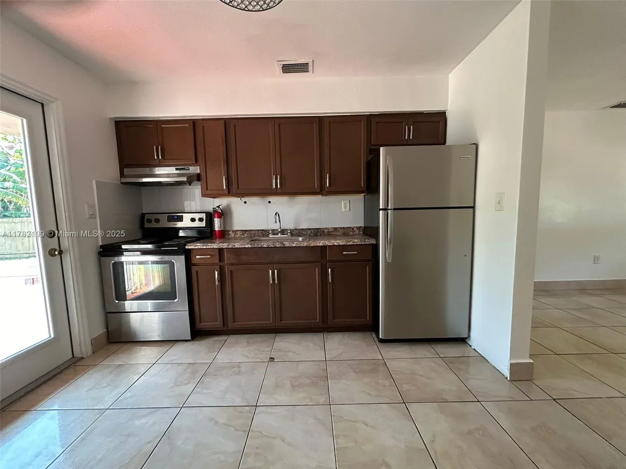 South Florida Real Estate | View 1907 SW 99th Ter, 1-2 | Listing