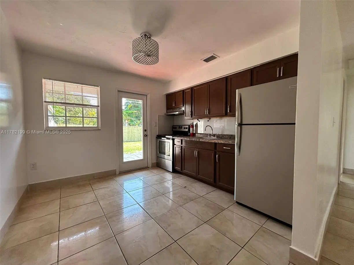 South Florida Real Estate | View 1907 SW 99th Ter, 1-2 | Listing