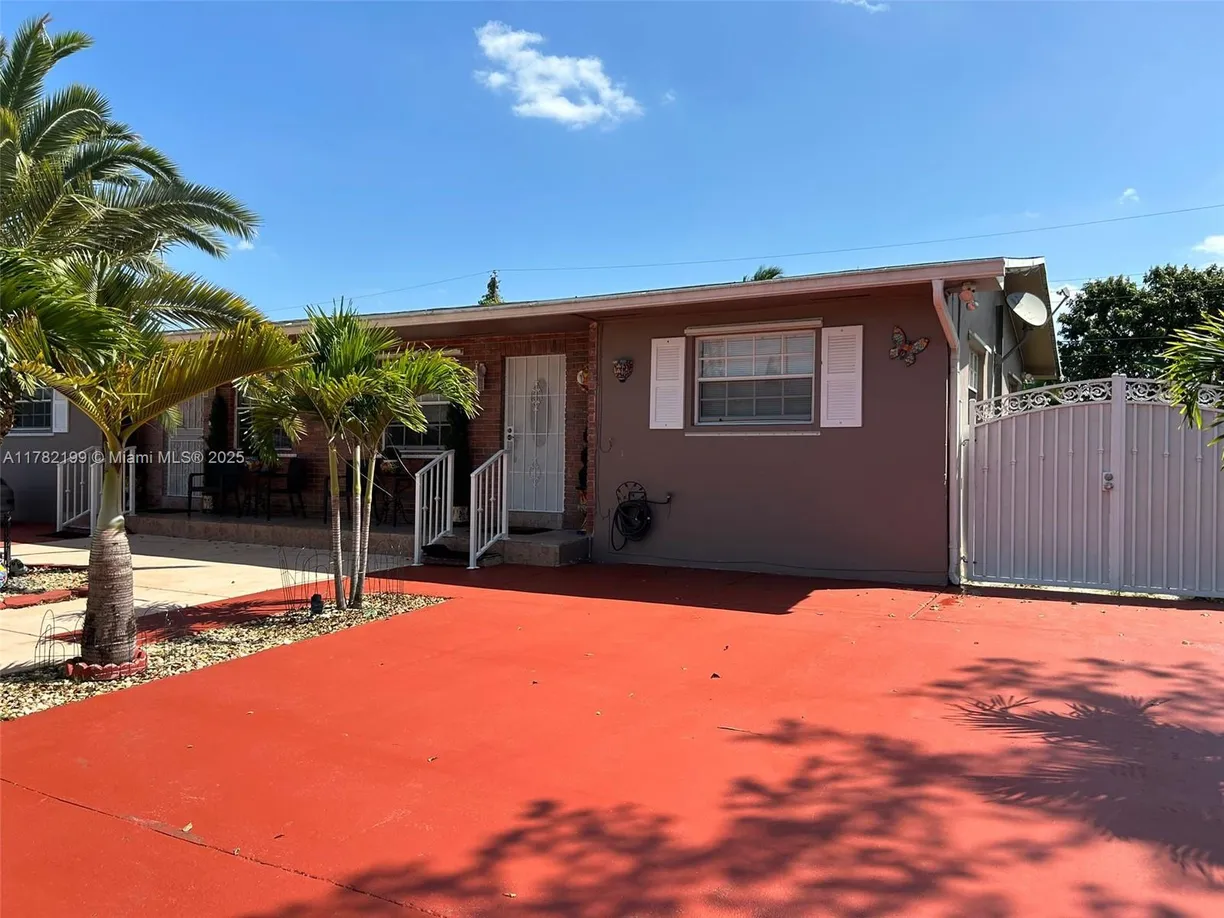 South Florida Real Estate | View 1907 SW 99th Ter, 1-2 | 2 Beds, 1 Bath