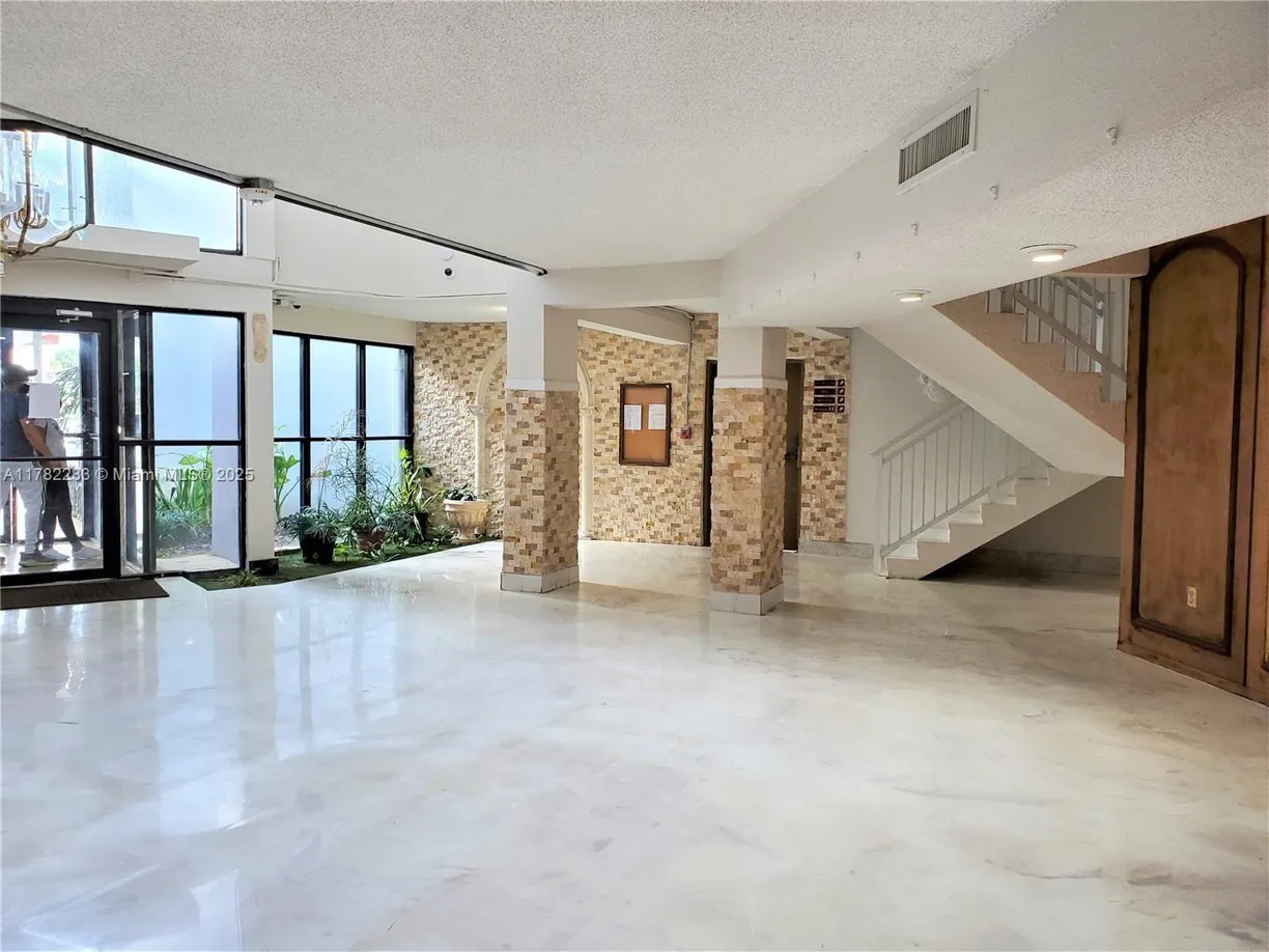 South Florida Real Estate | View  | Listing