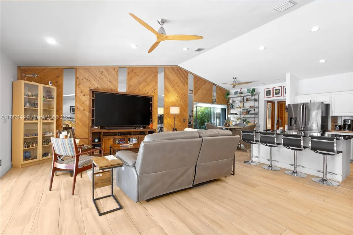 South Florida Real Estate | View 940 NW 110th Ln | Listing