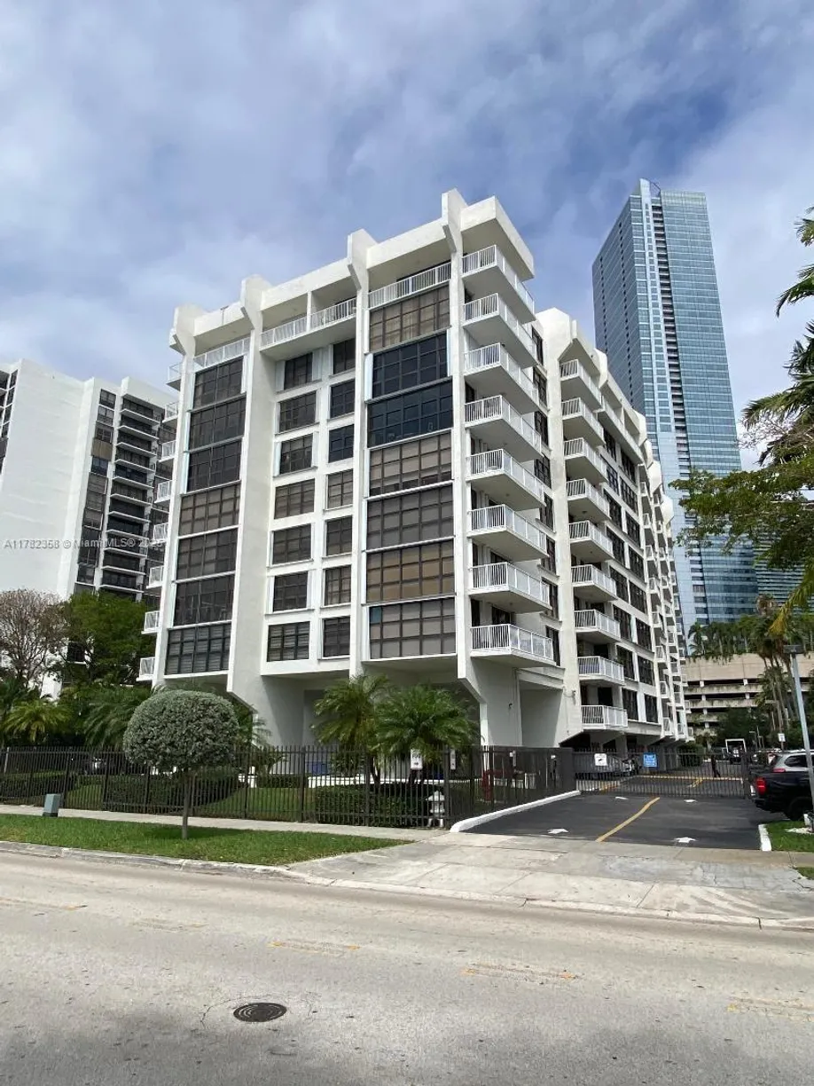 South Florida Real Estate | View 1440 Brickell Bay Dr, 901 | 2 Beds, 2 Baths