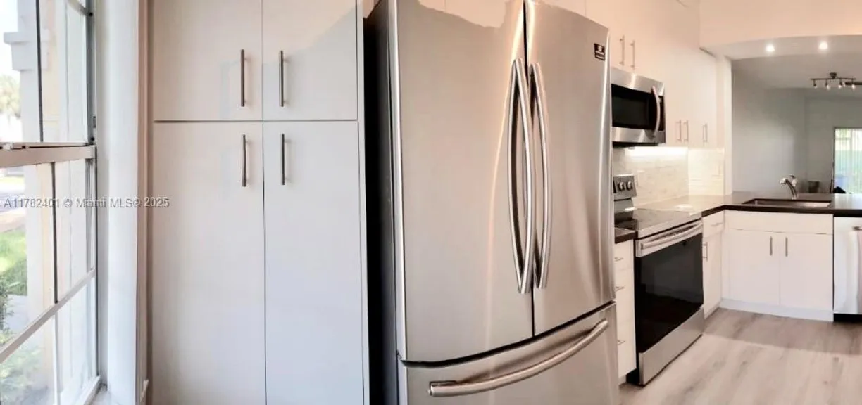 South Florida Real Estate | View 16691 Hemingway Dr | Listing