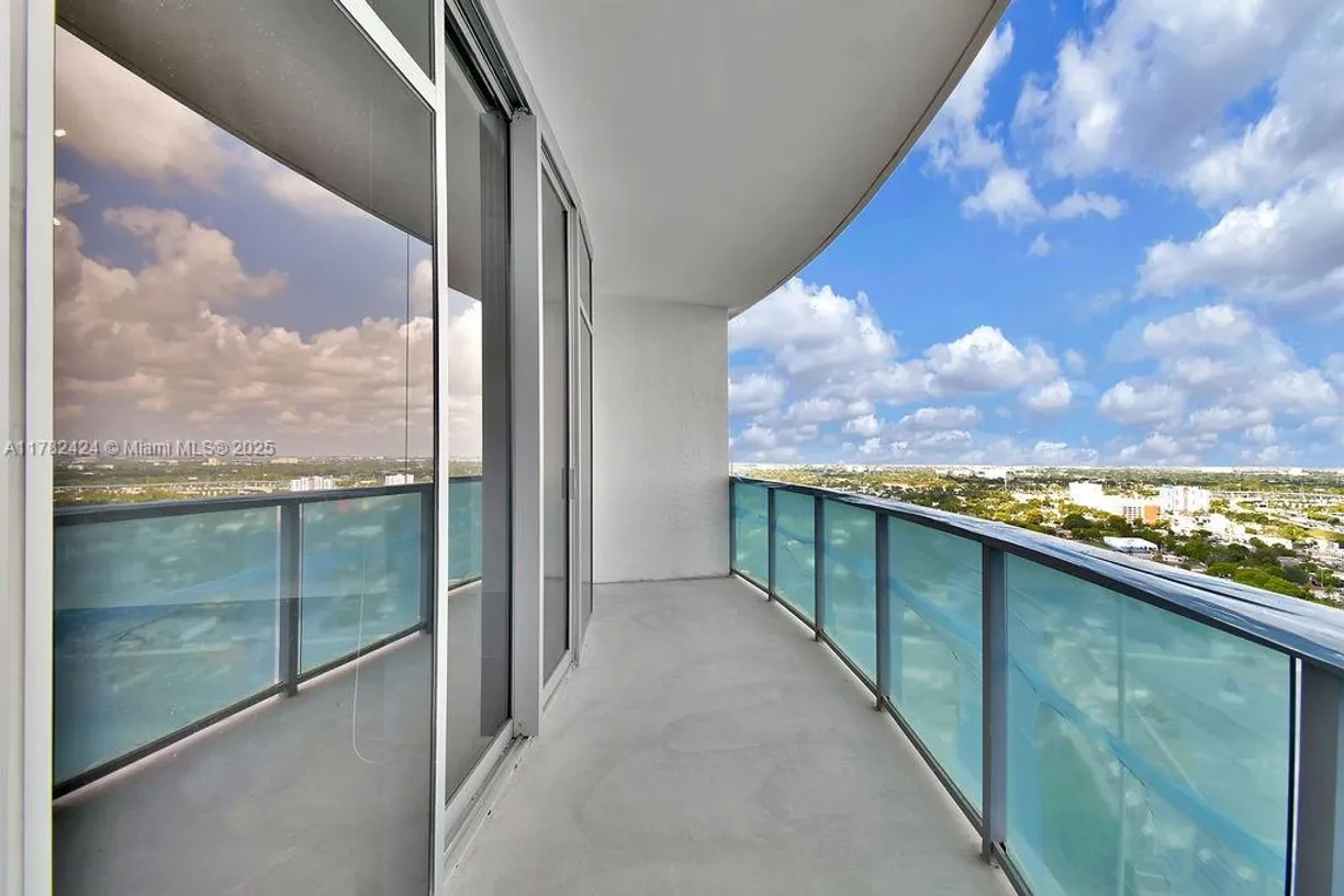 South Florida Real Estate | View 3301 NE 1st Ave, H2509 | 2 Beds, 2 Baths