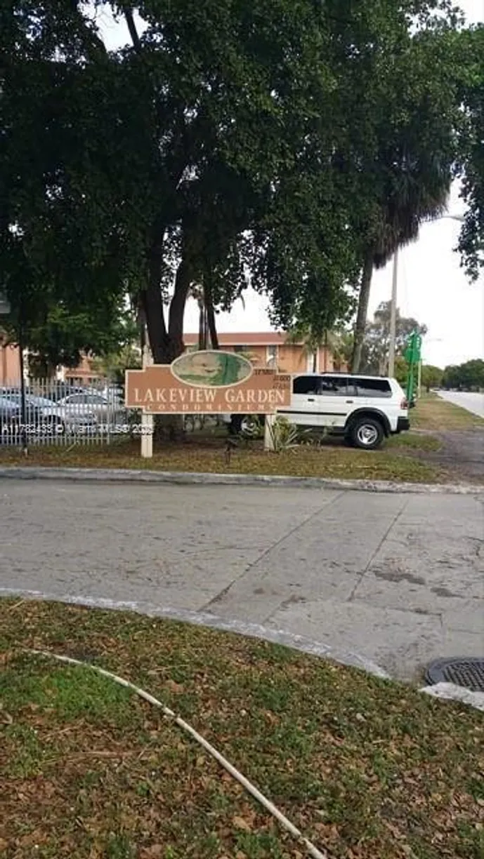 South Florida Real Estate | View 17530 NW 68th, C3013 | 1 Bed, 1 Bath
