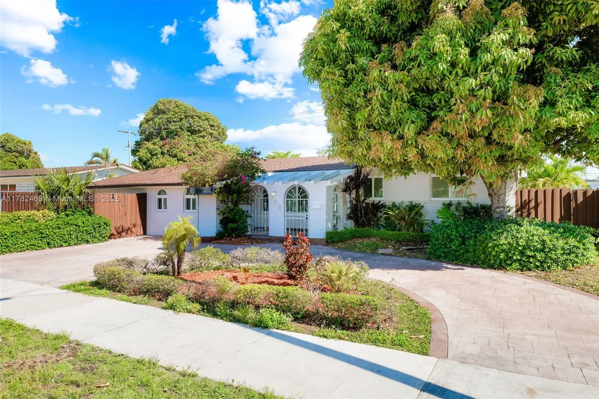 South Florida Real Estate | View 729 W 50th Pl | Listing
