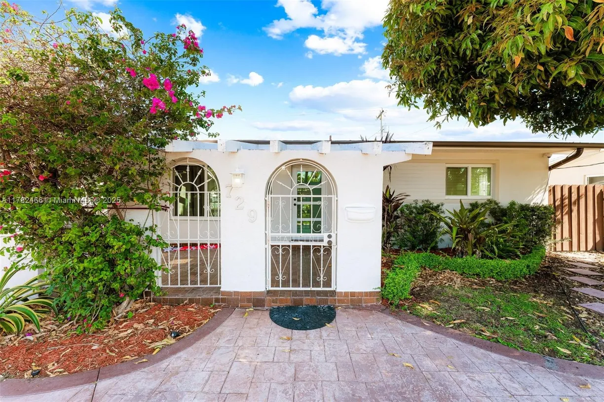South Florida Real Estate | View 729 W 50th Pl | Listing